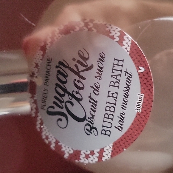 Fa La La Bath set - includes sugar cookie shower gel, body lotion & bubble bath - Picture 5 of 5